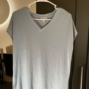 Orvis woman’s blue shirt